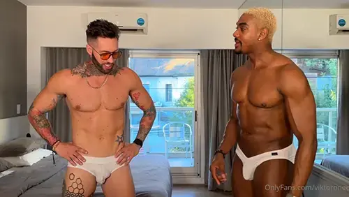 ViktorOnee fucks Mr Roger